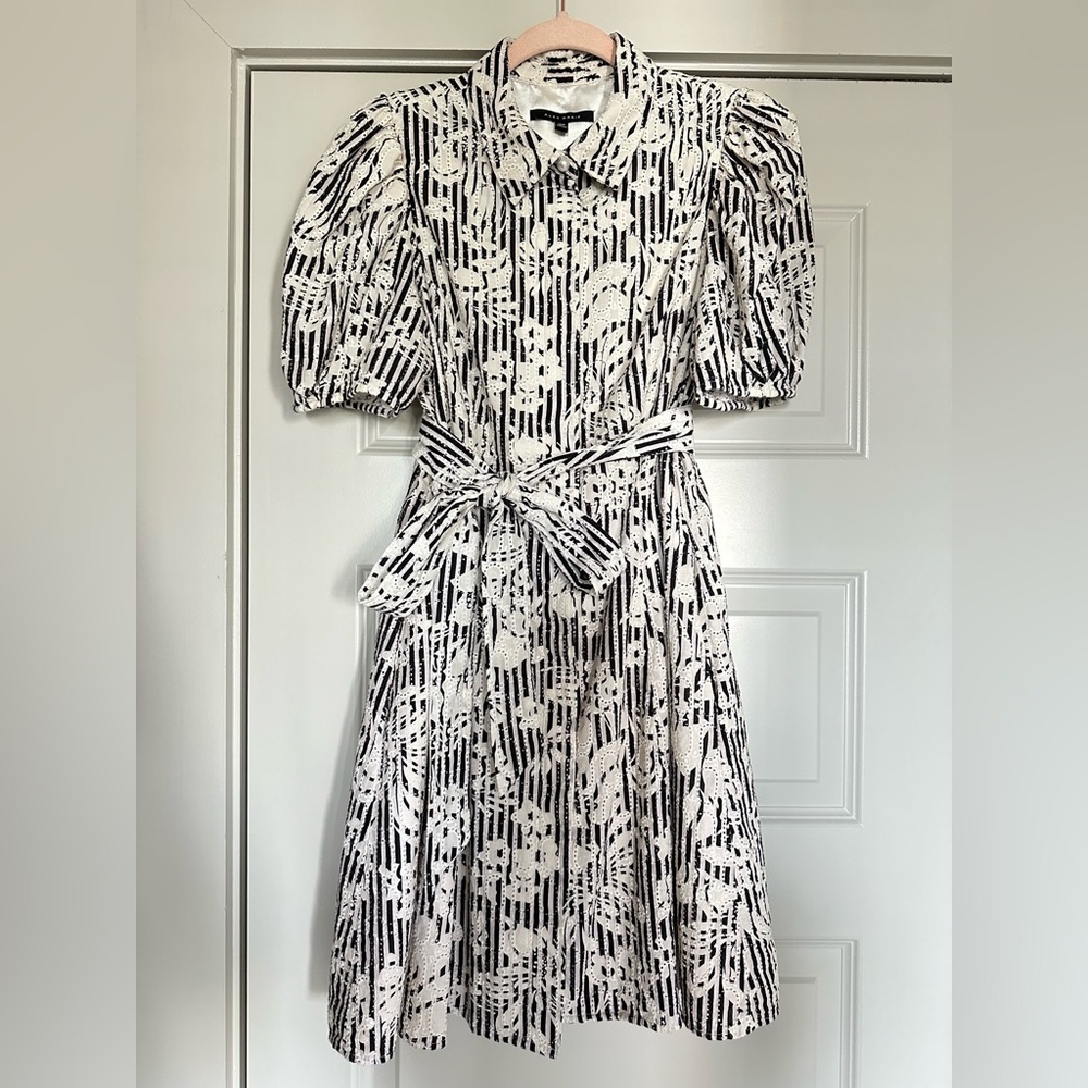 Black&Cream collared button down dress